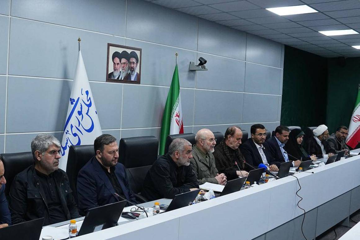 皇冠信用网如何注册_霍尔木兹海峡封锁逐渐失效皇冠信用网如何注册，伊朗搬出中国当筹码？中伊铁路货运量增加十倍