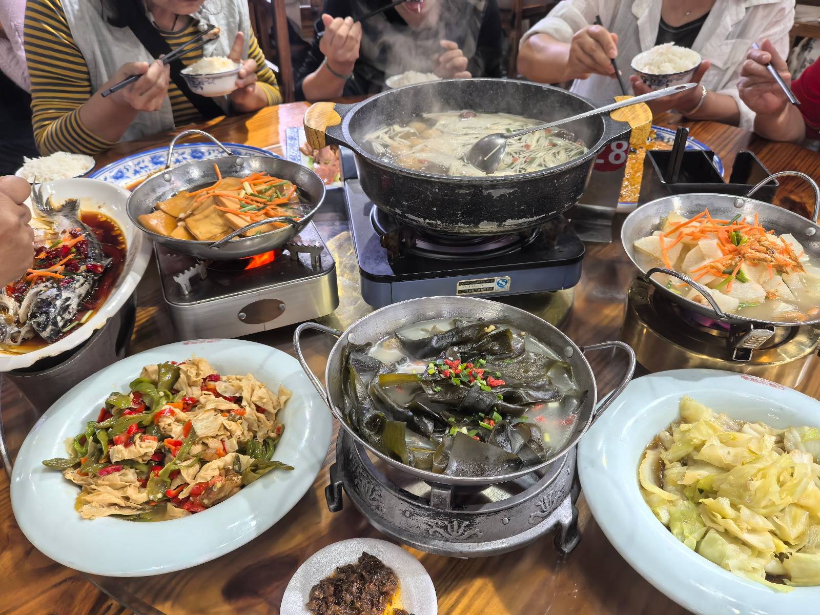 如何申请皇冠信用網
_7小时“铁腚”大巴游老年团全纪录:不在家里做饭如何申请皇冠信用網
,我出门就像打鸡血