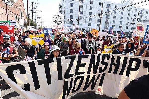 皇冠信用网怎么租_卢荻：世界资本主义已经知道皇冠信用网怎么租，中国当不了他的“小伙伴”