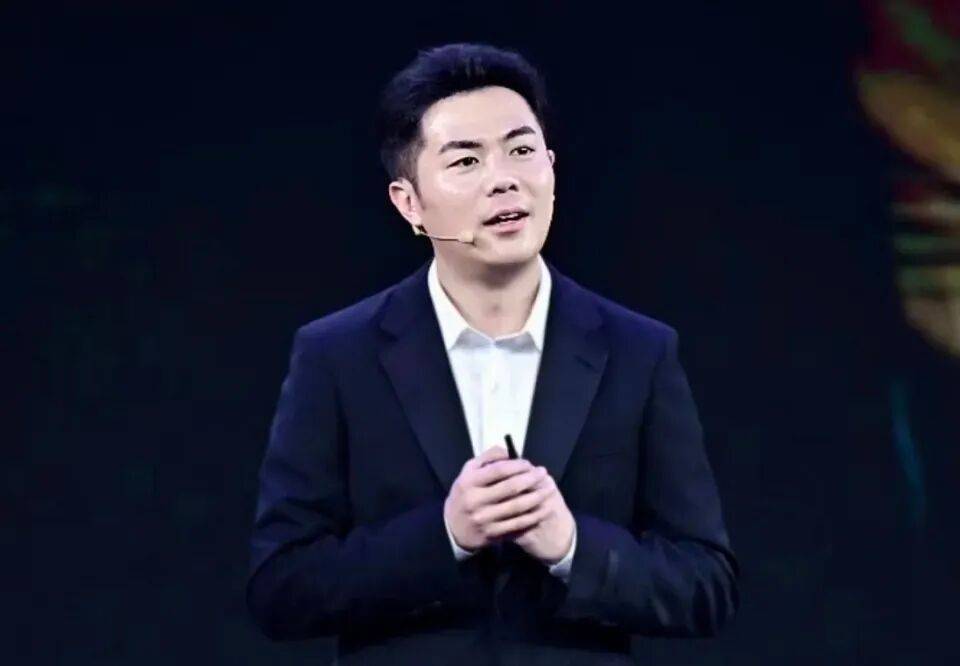 皇冠信用网如何注册
_霸王茶姬创始人和“最美光二代”联姻