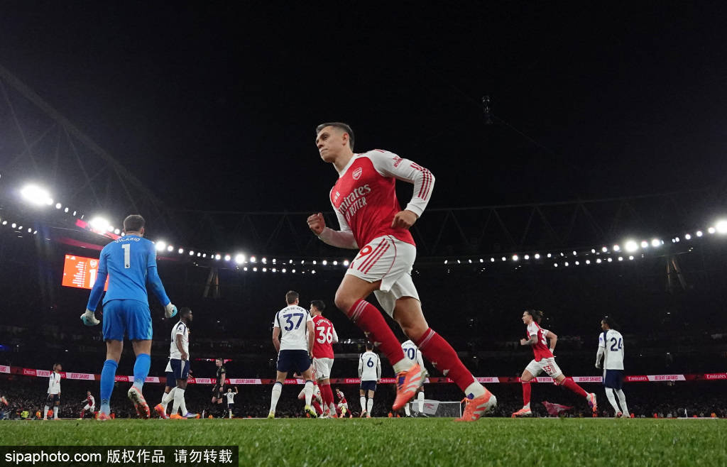 瑞士足球
_特罗萨德领跑阿森纳!4球3助攻展现绝佳状态瑞士足球
,英超赛季最佳表现分析