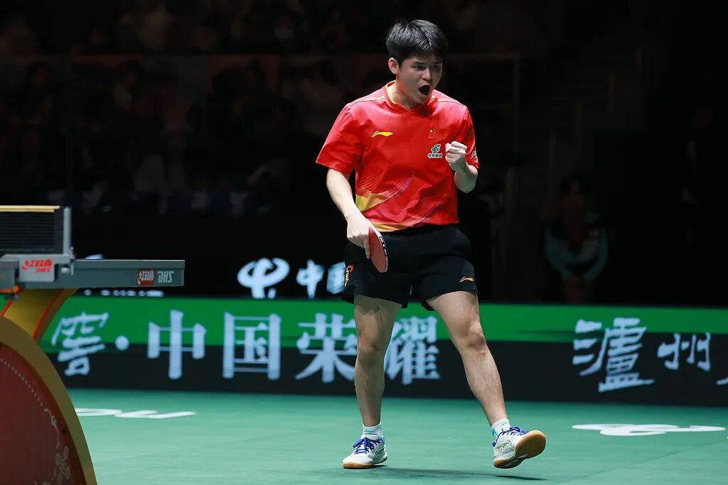 乌拉圭足球
_卫冕乌拉圭足球
!中国队夺得乒乓球混团世界杯冠军