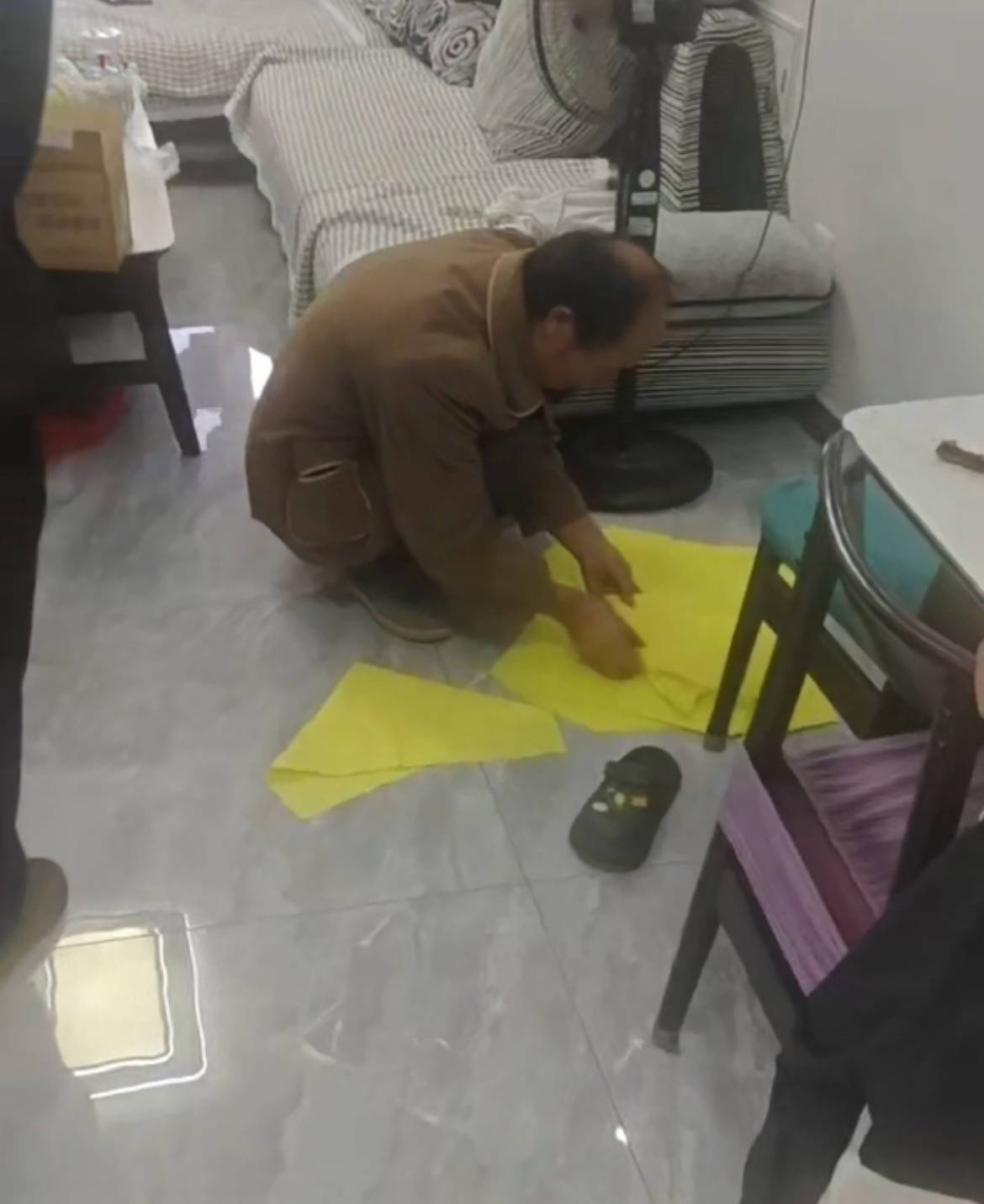 皇冠信用网代理
_疑因离婚多年的前妻订婚皇冠信用网代理
,临沂一男子上门将其杀害,死者家属:检方已提起公诉