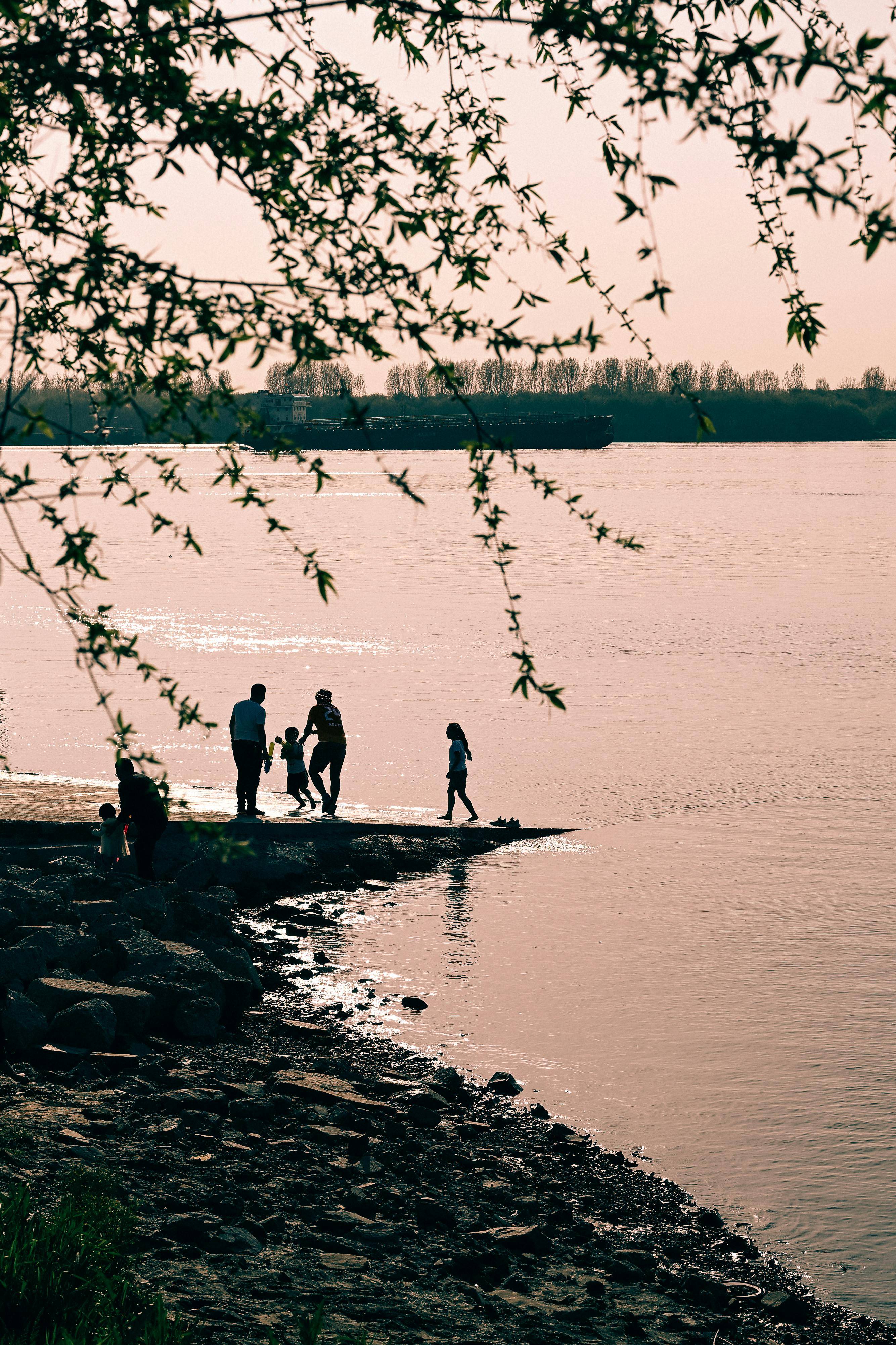 怎么开通皇冠信用开户_彩礼当场清点！女方全家逐张数钱怎么开通皇冠信用开户，男方站在一边尴尬杵立，网友：谁娶谁倒霉