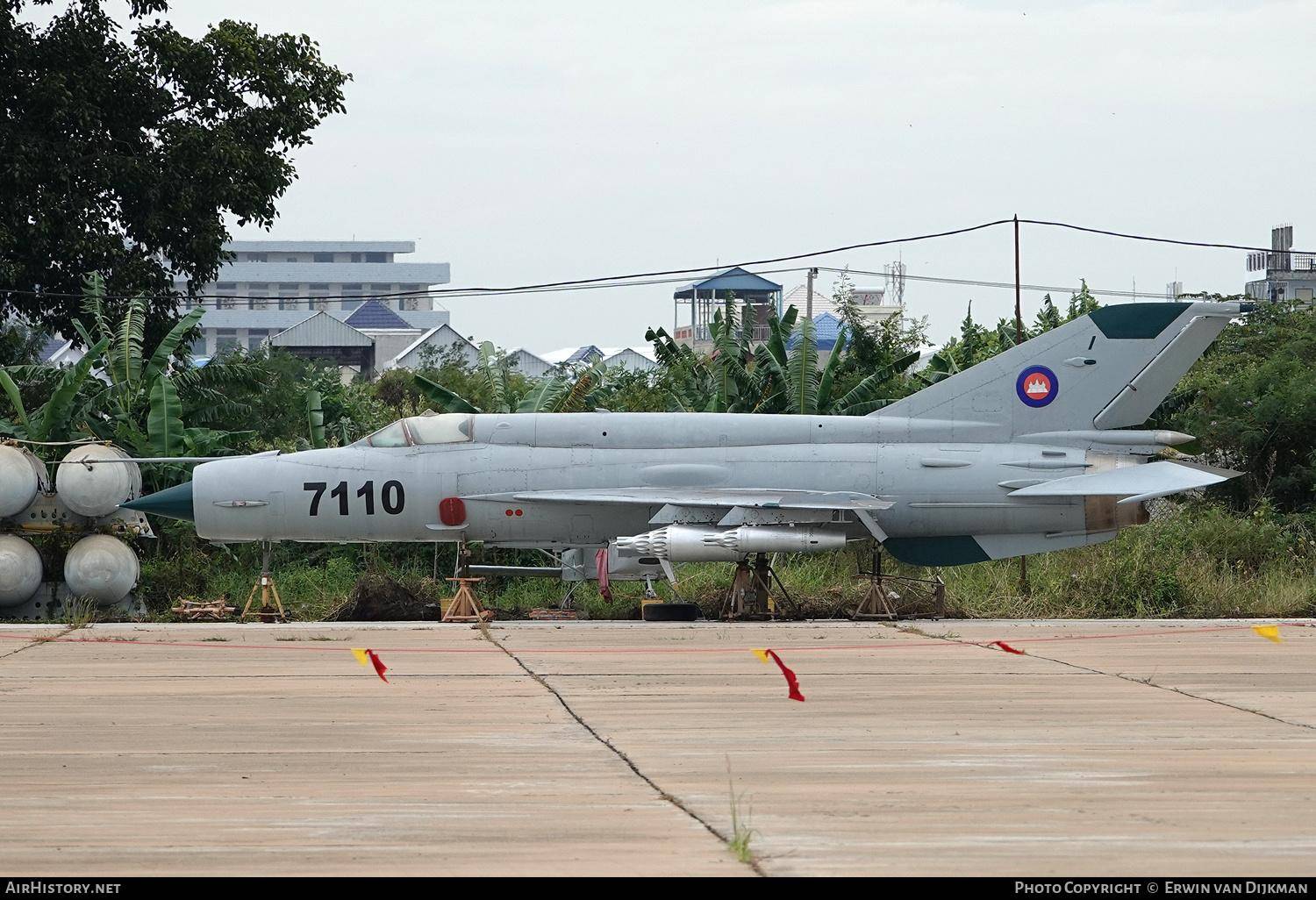 皇冠信用网会员开户申请_斩首！泰国F-16越境百公里皇冠信用网会员开户申请，韩国金鹰战机闯下大祸，炸柬埔寨小学