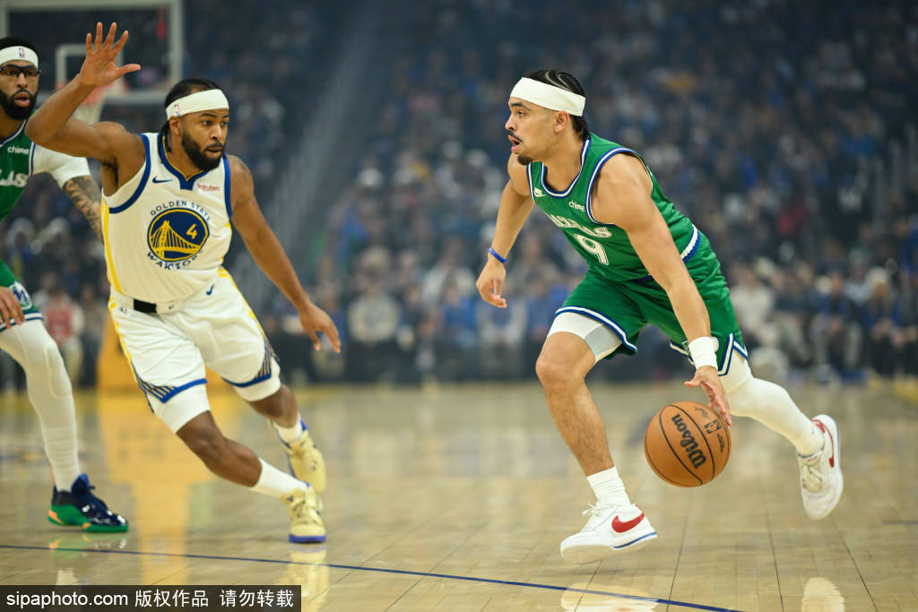 世界杯足球平台代理_勇士、独行侠与国王达成三方交易世界杯足球平台代理,戴维斯能否助力重返巅峰?