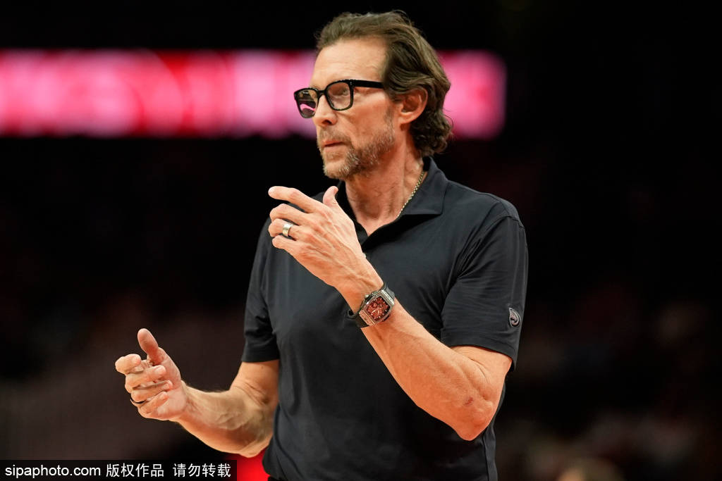 电竞足球_火箭队贾巴里·史密斯 Jr. 最新动态因支持凯文·杜兰特而病毒式传播