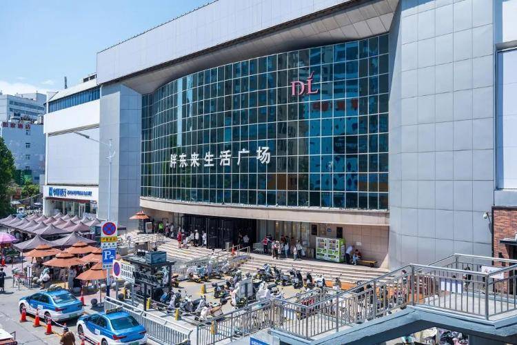 皇冠信用网申请_许昌胖东来生活广场店年底将闭店：周边商家“遗憾”皇冠信用网申请，商铺业主称影响有限