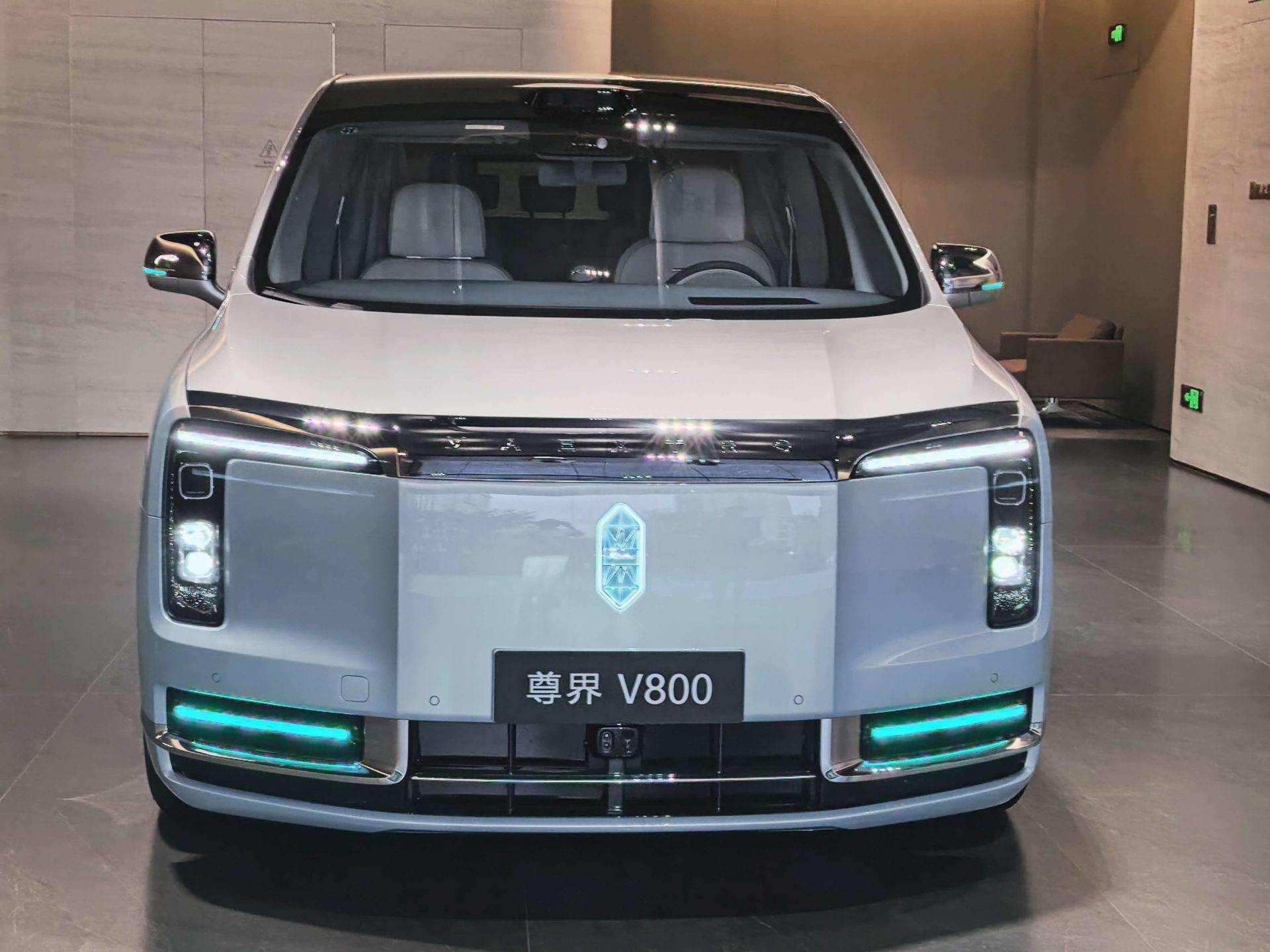皇冠信用网正网_“尊界V800踏板支架断裂”事件追踪：门店销售称客流少了但无人退车皇冠信用网正网，专家建议排查供应商、检测与安装环节，“免费升级”方案细节仍待明确